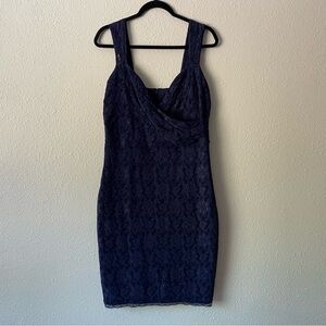Laundry by Shelli Segal navy blue sleeveless tight fit lace dress, size 12